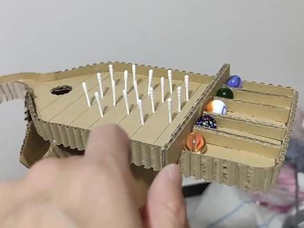 #科学课堂#手工#废物利用
「小球快跑」