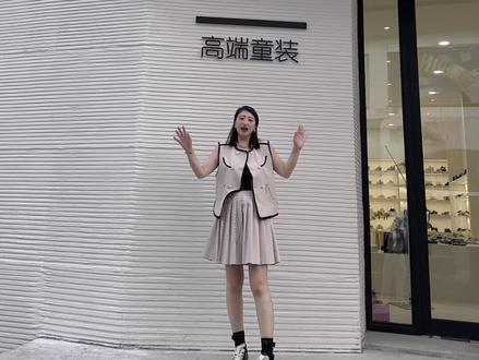 鸡西ZZ SHOP童装明天上午9点正式开业啦~ 介绍一下我们的店! 莹老板期待所有宝宝们的大家光临哦! @鸡西ZZ SHOP高端童装 #同城好店推荐 #高品质童装 #做我的顾客我宠你
