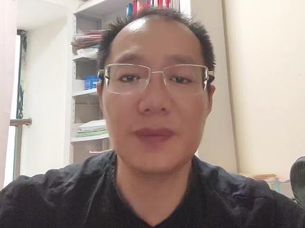 郑州警察学院铁路定向生选岗和分配原则 看铁路管辖权,联考成绩不是唯一定岗标准。
联考成绩好的,单位会统筹考虑,岗位空缺,个人意愿,联考成绩,整体统筹,原则上匹配离家近的铁路线段相关岗位。
成绩偏低的,可能面临出省的线段岗位。
民航定向,原则和铁路大致相同,主要依据航空管理局管辖区域。