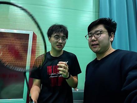 你心目中最好用的欧击球拍是哪款?速速留言吧!#羽毛球 #欧击 #运动装备 #风之呼吸 #运动装备