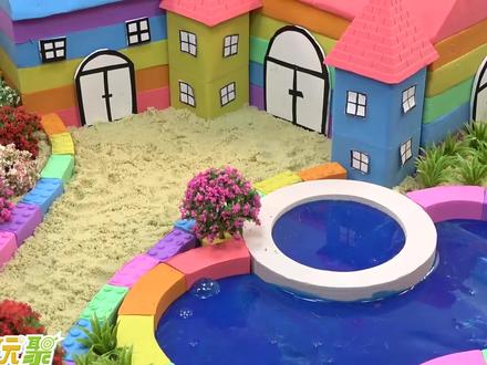 佩奇用彩泥学习如何制作房子