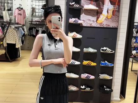 谁说运动品牌不显身材?阿迪这件半身裙太绝了!#adidas西湖#ootd穿搭#初夏穿搭