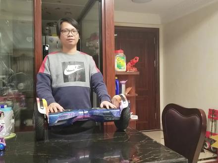 闺蜜的平衡车进水故障,一直嘀嘀响,大叔花10块维修好