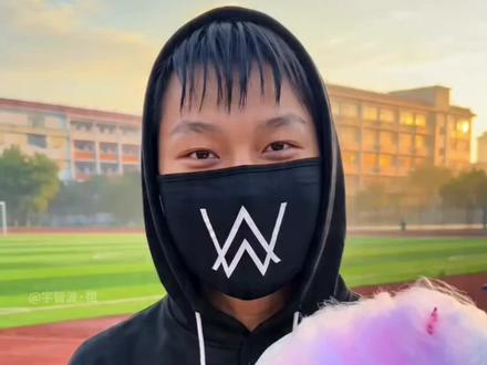 嘉豪VS白菜对我笑#AI创作浪潮计划#嘉豪#抽象#二次元#剪映@抖音热点 @DOU+上热门