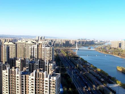 无语了,山西的家人们。
#城市建设 #城市记忆 #山西