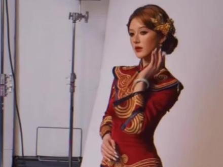 露思的鬼新娘与特工妆造 震撼美味!A爆了!@赵露思 @赵露思工作室 @超自然行动组 #超自然行动组 #鬼新娘#特工 #绘画过程