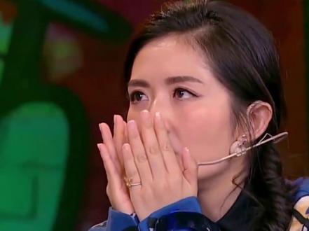 谢娜当众刺了王濛一句:42岁还不结婚,孤单吗?#王濛#谢娜#娱乐