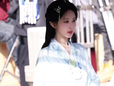 你们两个真的不能进一个组演宅斗吗,都当时为了我~ #孟子义 #田曦薇 #路透 #演技