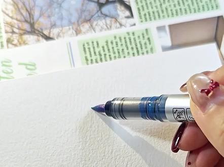 第一次就画出了立体效果的圣诞树🎄#丙烯马克笔绘画 #圣诞树绘画 #简笔画 #零基础学画画 #绘画教程