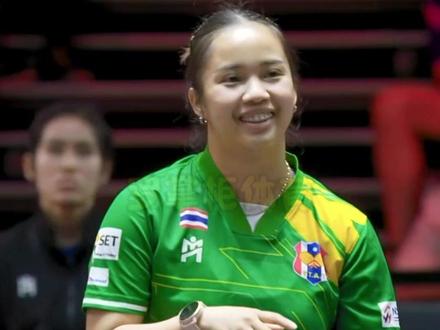 3比1!孙颖莎开门红,泰国名将被打笑+掩面仰天,现场沸腾了 #孙颖莎 #国乒