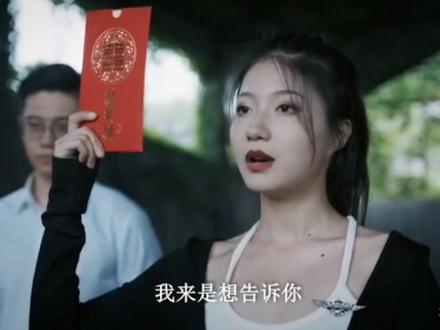 齐等闲本一介闲人,镇一方监狱,囚万千枭雄。 直到已肩扛两星的未婚妻轻描淡写撕毁了当年的一纸婚约,他才知道…… 这世界,将因他走出这一隅之地而翩翩起舞。#小说短视频 #每日小说分享#小说推文