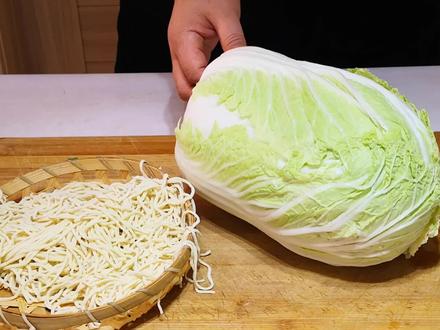 白菜和面条百吃不厌的做法,我家一周吃5次,每次上桌都吃光,香