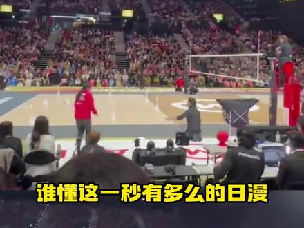 这就是脸刹式道歉吗?!#排球#运动员#道歉#西田有志#抽象