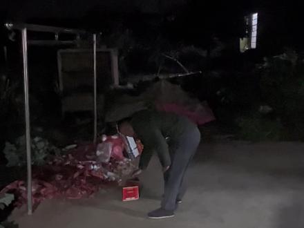 15元的黄金三角烟花,整整3分钟
换个清晰版
#放烟花 #黄金三角