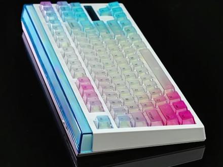 高颜值高性能的机械键盘,还支持SOCD等宏功能,双8K回报率,无线0.25毫秒的延迟,急停非常强#狼途T87#狼途双8K机械键盘#机械键盘急停#萝卜轴#87配列
