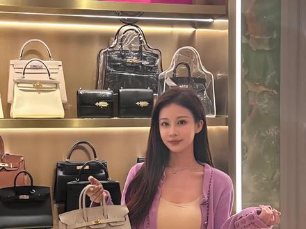 养马人的二选一,要养就养“新马”!#爱马仕 #养马人的日常 #包包种草 #买买买是女人的天性