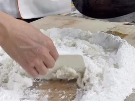 大师教你做“台山咸鸡笼”,配方在视频后方,#民间传统美食