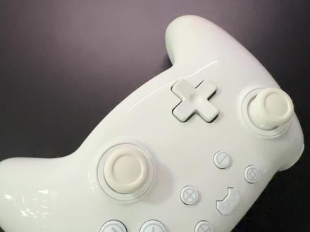 它以颜值和灯光彻底征服了我:国产美感手柄破冰人手柄评测报告 #国产手柄 #精英手柄 #破冰人手柄