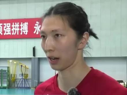中国女排主攻吴梦洁讲述受伤和恢复情况! #女排 #中国女排
