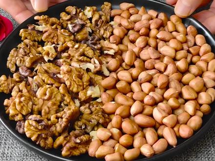 核桃和花生是绝配,教你一个神仙吃法!做一次半月不用早起,解馋 #核桃花生 #花生米 #芝麻糊 #做法 #美食