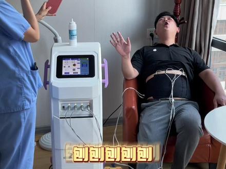 今天去体验了一下分娩的疼痛,真的太疼了,一共10级到5级我就受不了了#体验分娩阵痛 #男士分娩 #看一遍笑一遍