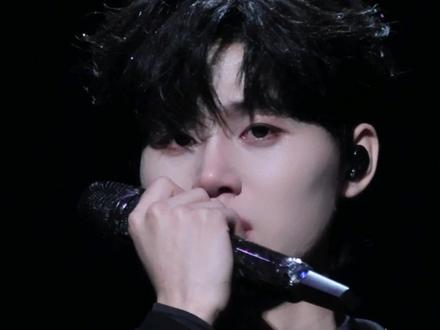 小哭包怼脸完整版,长视频注意流量。
哭也是帅的,以后我们只流幸福的眼泪!@en王翊恩 @en #en王翊恩 #en #王翊恩佛山演唱会 #男人的眼泪我的兴奋剂 #演唱会是一个巨大的乌托邦