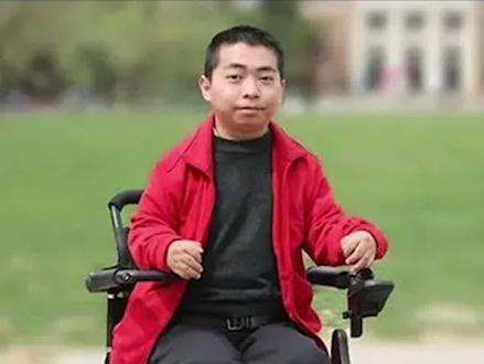 轮椅上的坚韧“跑者”,一级残疾的他考进清华前十名,怎么做到的? #清华 #清华大学 #励志 #正能量 #教育