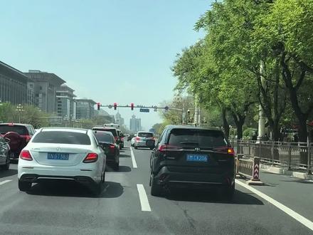 右转车道右转,只要没有箭头灯就直接可以右转! #右转弯 #交规