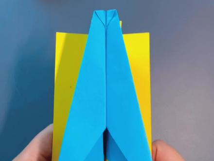 #上热门 #飞机发射器 #亲子手工 超简单的飞机发射器.快点@她/他一起做来玩吧@张国伟_国家伟大 @抖音小助手 这么简单还学不会评论区让我干嘛我就干嘛!(违法乱纪行为除外😂)#亲子互动