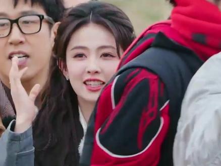 鹿鹿:这群人怎么这么一个比一个抽象 #白鹿 #王鹤棣 #范丞丞 #宇宙闪烁请注意 #抽象