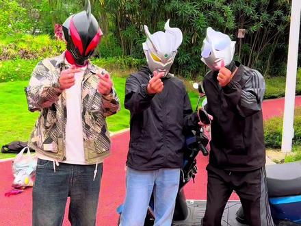 #原创视频 #奥特曼跳舞 #奥特曼儿童动画片 #奥特曼动画片3-6岁奥特曼打怪兽 #奥特曼打怪兽