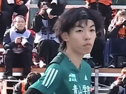 我们看的不是胜负,是青春最滚烫的模样~102回箱根驿传第四代山神归位,一起来回顾传奇追击王黑田朝日的五区山路反超四人,大破区间赏纪录的神迹#箱根驿传#青山学院