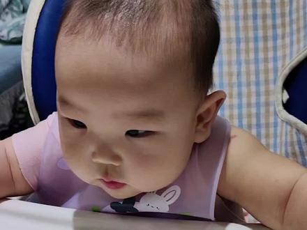 吃米粉过敏了。如果不吃高铁米粉,还有什么可以代替呢?#人类幼崽 #吃辅食的宝宝 #萌娃日常 #干饭宝宝上线 #宝宝六个月 @幼崽饲养员(阿赛)