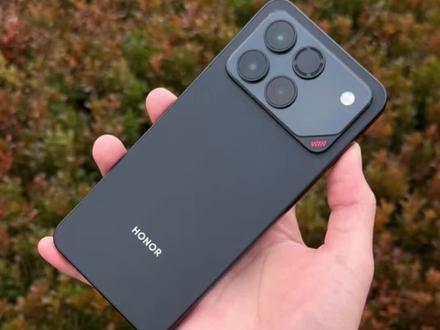 性能,续航,散热全都拉满,荣耀WIN真的要赢麻了#荣耀WIN #游戏手机 #年度电竞夯机 #荣耀