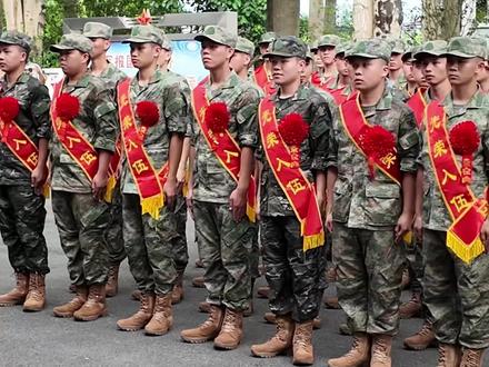 为什么想当兵?来听听他们的回答#新兵 #入伍参军 #送兵 #宁明