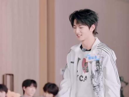 这期枳妹们感受!啊啊啊~#橹穆 #跨代cp #族综 #tf家族 #新春荣耀大作战