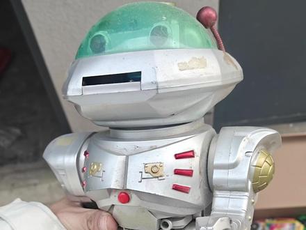 #T250 #怀旧
🤖这只T250机器人是谁的童年DNA动了?✨发射飞盘+跳舞,满满都是回忆杀!🥹你小时候有同款吗?👇