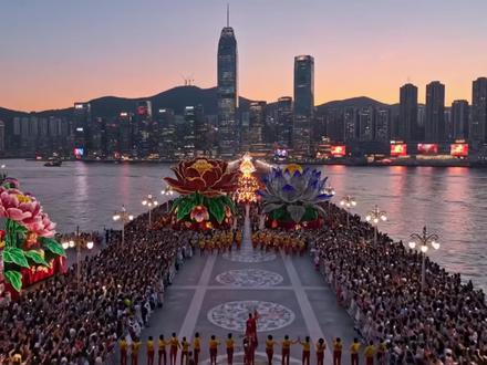 2026香港维多利亚港春节除夕巡游烟花秀 #香港 #烟花秀 #维多利亚港