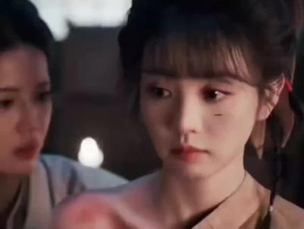 长玉的吻痕,被细心的公主看到,长玉这才反应过来是谢征亲的