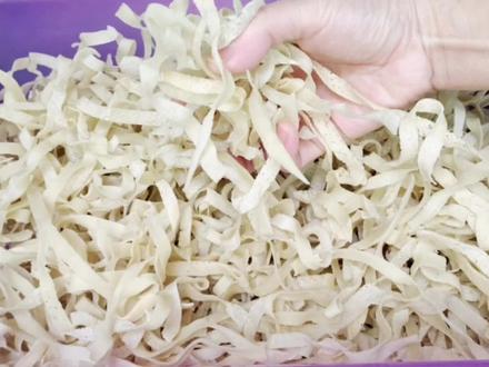 湖北特色美食炒干豆丝,最忌直接下锅炒,多加2步,出锅焦香味美 #在家做美食 #简单美食 #家常菜