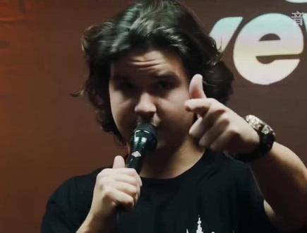 从7岁想到自己60岁,人生短暂,转眼我们就老了#欧美经典音乐 #英文歌 #7years #lukasgraham #一首歌一个故事 #音乐分享