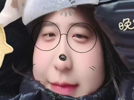 鹿哥纪念册终于到了 到了以后立马化妆!#鹿晗 #鹿晗四巡纪念册 #鹿晗四巡