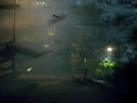 请以考试时的写作水平:不提及“雨”字却能表达雨很大#治愈系风景