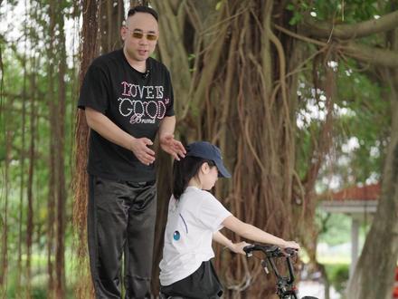 这波操作 666!K6F太惊艳,可折叠载重500斤动力猛兽! 不烧油不考驾照,这台“国产猛兽”治好了我的精神内耗!载重500斤,载人拉货轻轻松松,约120公里续航,一周充一次电超省心!爬坡跑山通勤两不误!#正步电动车 #越野电动车 #助力自行车 #骑行vlog #高考加油 CXZ