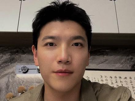 很多遗憾错过了就是一辈子,哪怕山高路远路漫长,回家 是永恒的主题。
#给阿嬷的情书 #给阿嬷的情书电影 #寻根 #河南 #百岁老人