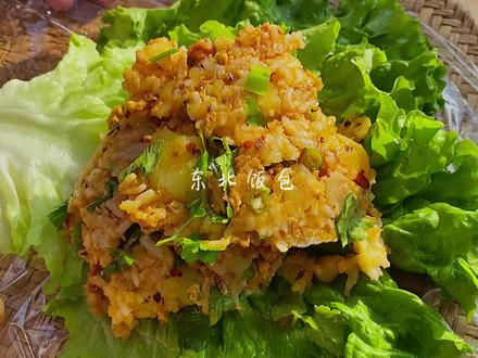 东北人最爱的东北大饭包,太香了每次都会吃撑,给大鱼大肉都不换 #抖音美食创作人 #东北小吃 #饭包 #是那个