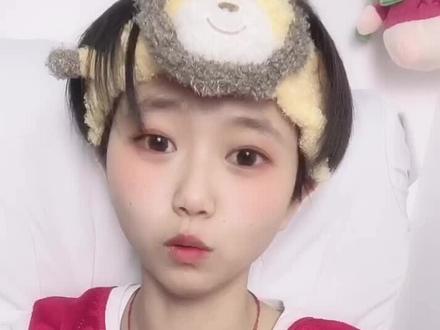 我今天看到了一个词儿,女版崽崽,惊惹。我明明是全幼稚园最可爱🤨🤨🤨#拱鼻子 #崽崽 #女生 #短发