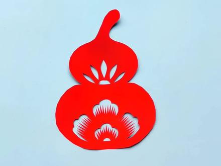 福禄迎春,好运到~对折葫芦剪纸教程~#非遗过年dou来播 #非遗里的山东年味 #田田剪纸