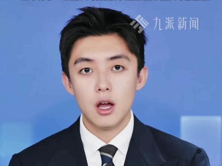 12月23日报道,农科院月季新品种公开征名,网友评论“刘宝华月季,因为我二舅叫刘宝华”,最终宝华月季以超77%得票率领先。#二舅宝华成月季新品种 #宝华月季已进入申报流程