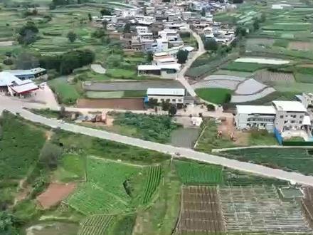 【决胜“十四五” 迈上新台阶】“十四五”时期元谋县锚定“人享其行、物畅其流”的核心目标,攻坚克难、砥砺奋进,在基础设施建设、行业治理优化等方面取得显著成效。
来源:元谋县融媒体中心
作者:管立微 李金霖 杞树通
发布:任天华
责编|一审:李江梅
二审:康炳祥
终审:米立江 李存有
©元谋县融媒体中心